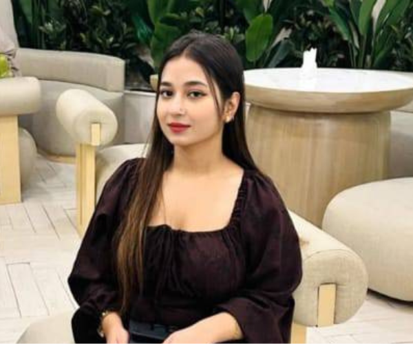  Avanti Kapoor